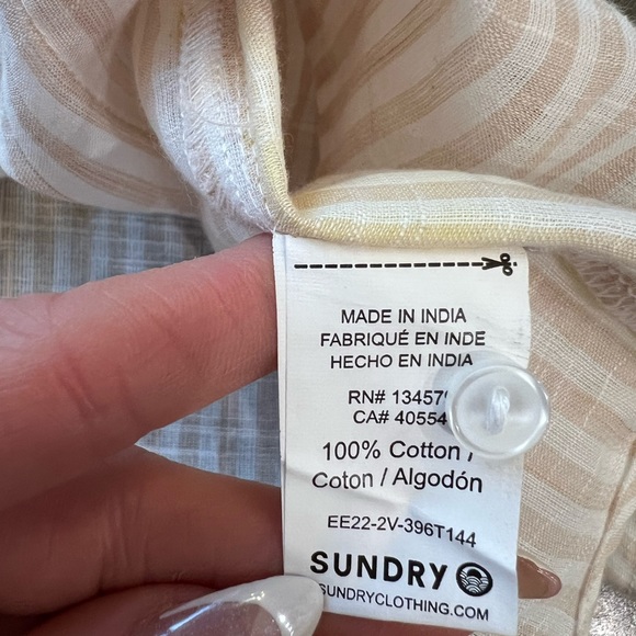 Sundry Pop Stripe Button Up. Tan/cream. Size L. - Picture 8 of 11